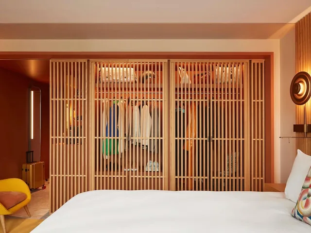 Roof Top, Collection, King Bed, City View، SO/ PARIS 8/8