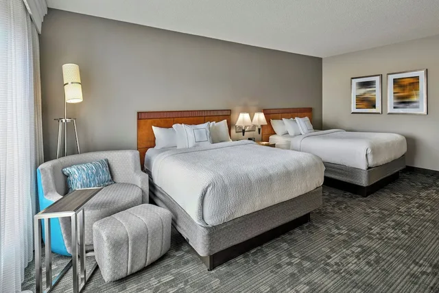 Room, Multiple Beds، Courtyard by Marriott Philadelphia Langhorne 2/2