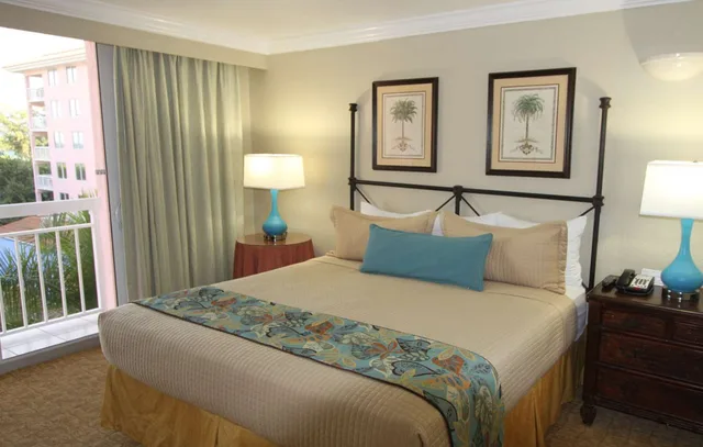 جناح بإطلالة على البحر بغرفة نوم واحدة، Palm Beach Shores Resort And Vacation Villas 1/3