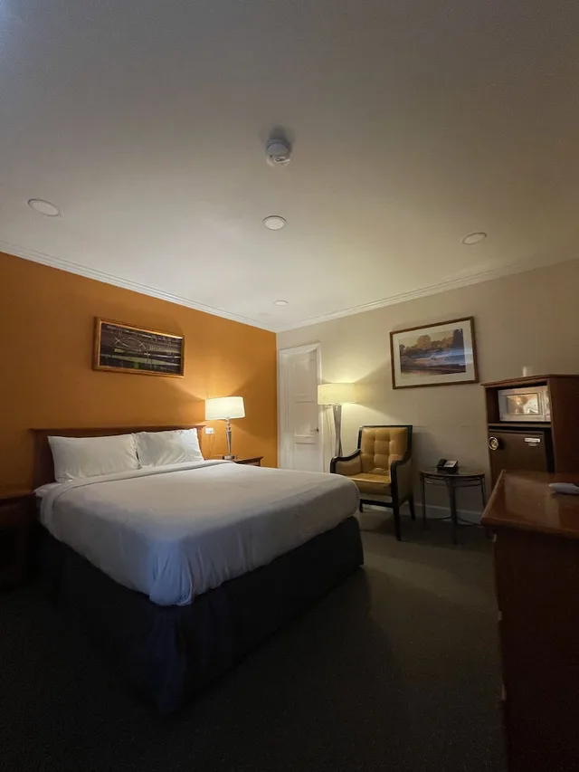 غرفة بسرير كوين، Howard Johnson by Wyndham Ridgecrest, CA 2/10
