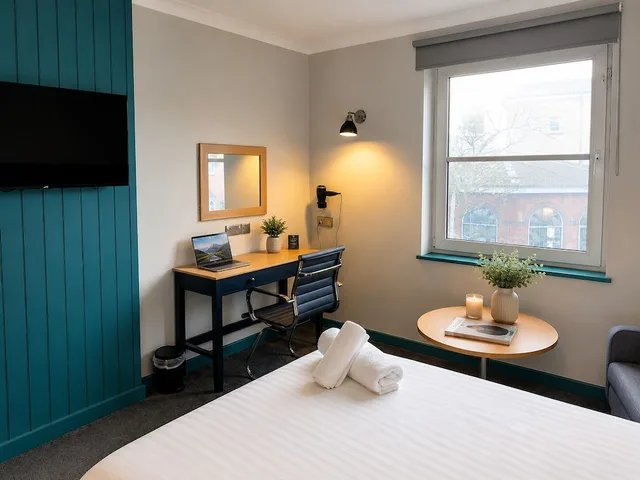 Superior, Double Bed, The Regency Hotel Solihull Formely Corus Solihull Hotel 4/7
