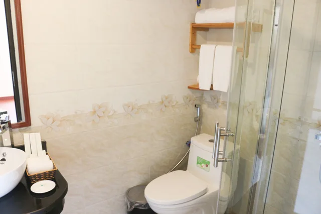 غرفة ديلوكس بسرير كينج، Sapa Garden Hotel 3/3
