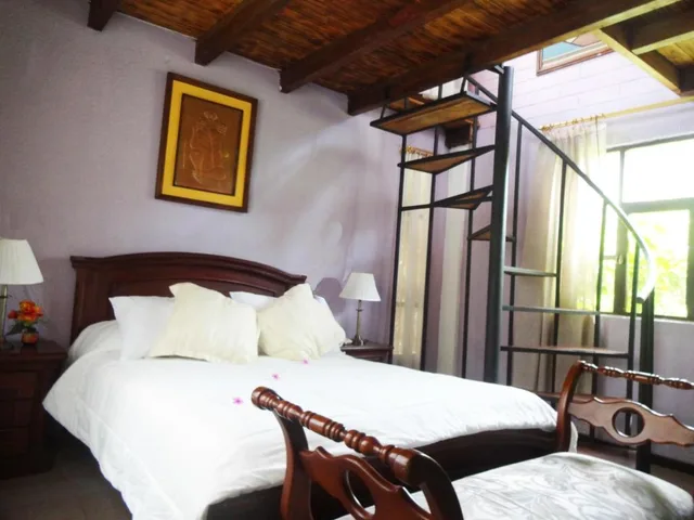 غرفة عائلية بشرفة، Hosteria Casa Giralda 1/6