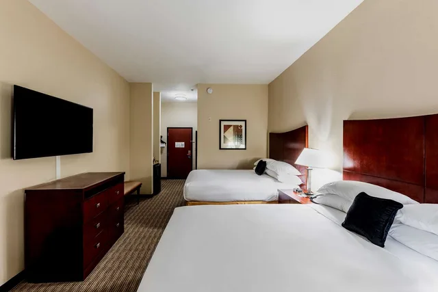 غرفة بسريرين كوين، Red Lion Inn Suites Mineral Wells 1/3