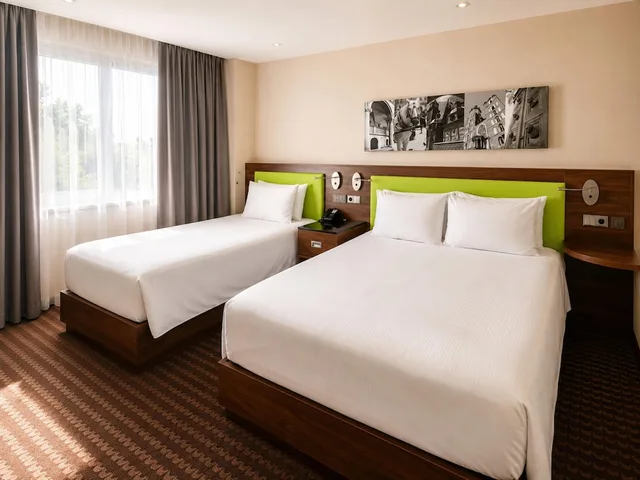 غرفة بسرير فردي وسرير كوين، Hampton By Hilton Krakow 5/6