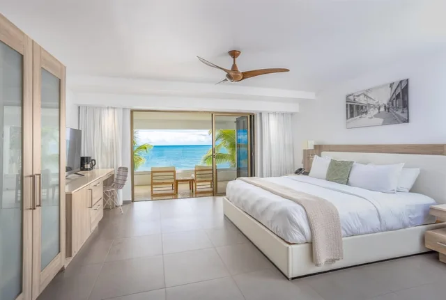 Studio, Suite, King Bed, Ocean Front, Hodges Bay Resort & Spa, an HQ Luxury Resort & Residences 8/10