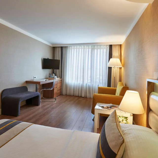 Executive, Street View، Richmond Hotel 5/10