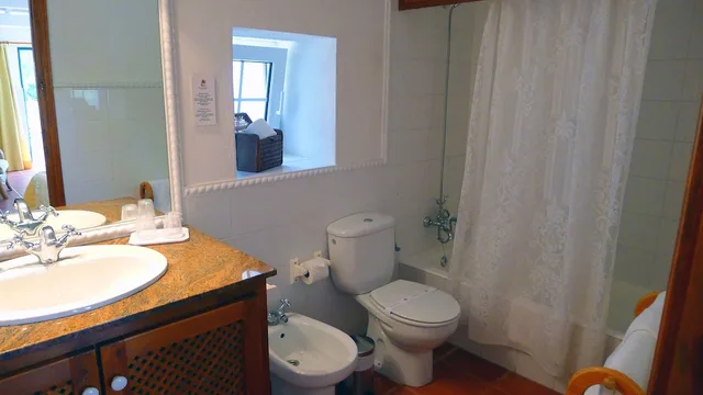 غرفة سوبيريور بإطلالة على الحديقة بشرفة، Hotel Rural Biniarroca - Adults Only 2/3