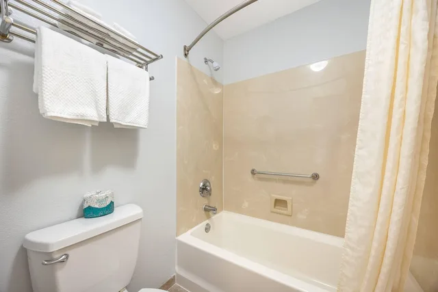 غرفة بسرير كينج وسرير كوين، Suburban Studios Branson On The Strip 4/5