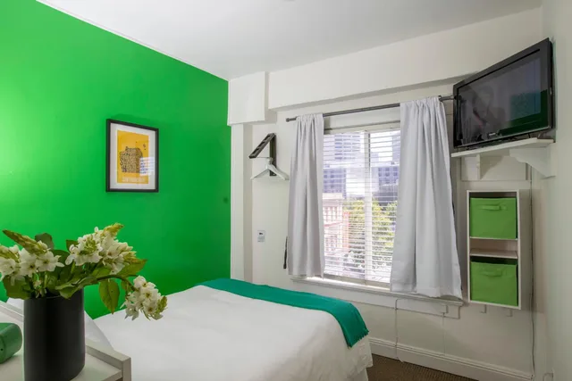غرفة اقتصادية بسرير مزدوج، Edwardian Hotel 7/10