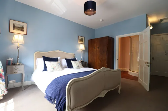 غرفة بسرير كينج، The Oakhill Inn 2/2