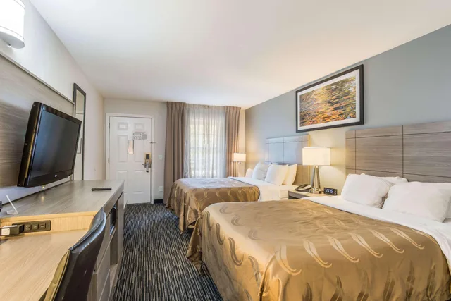 غرفة رباعية بسريرين مزدوجين، Quality Inn Gallatin-Nashville Metro 2/5