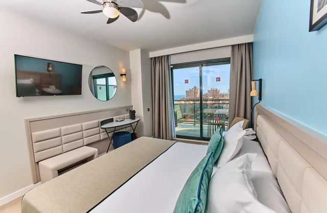 Superior, Single Bed, Lateral Side Sea View، Leonardo Hotel Fuengirola Costa del Sol (ex. Florida Spa Hotel) 3/10