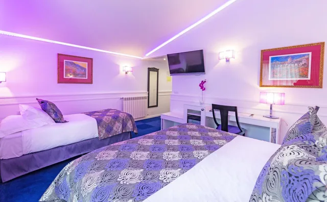 غرفة ثلاثية، Diana Parc Hotel 2/5