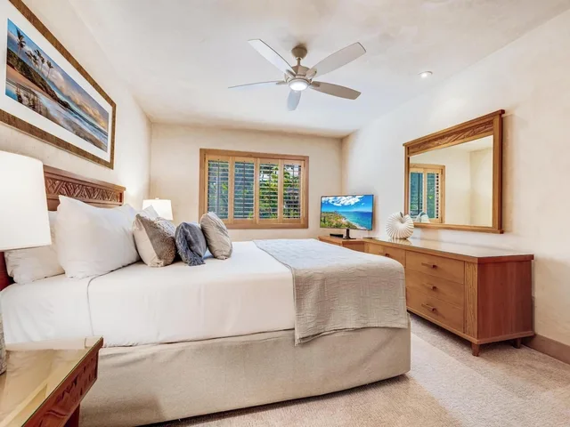 2 Bedrooms, Condo, King and Twin Beds, Ocean Front، Makena Surf - Destination Resorts Hawaii 2/10