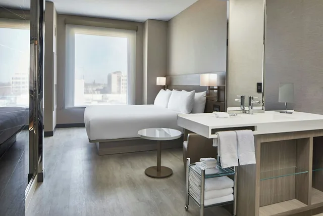 Standard, King Bed, Accessible, Ac Hotel By Marriott Sacramento 5/5