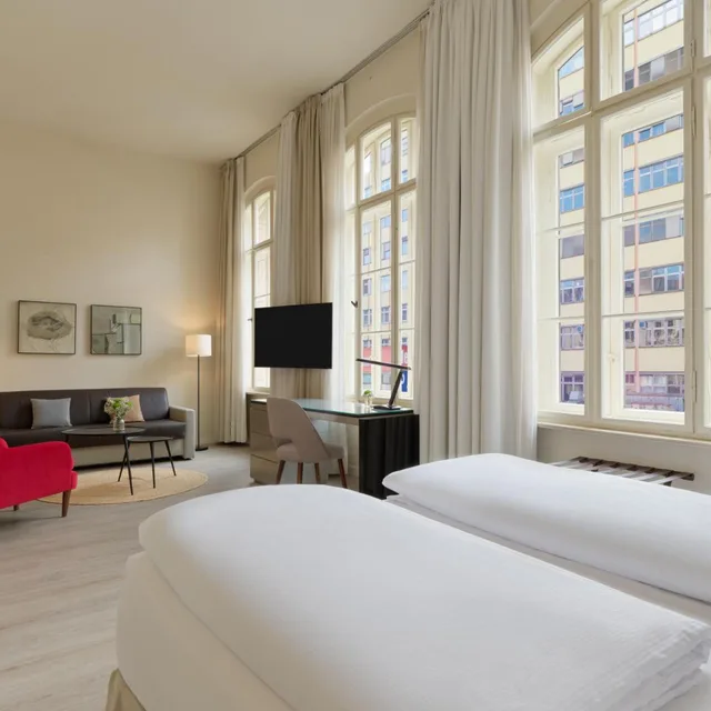 لوفت قياسي، H10 Berlin Ku'Damm, Berlin 1/4