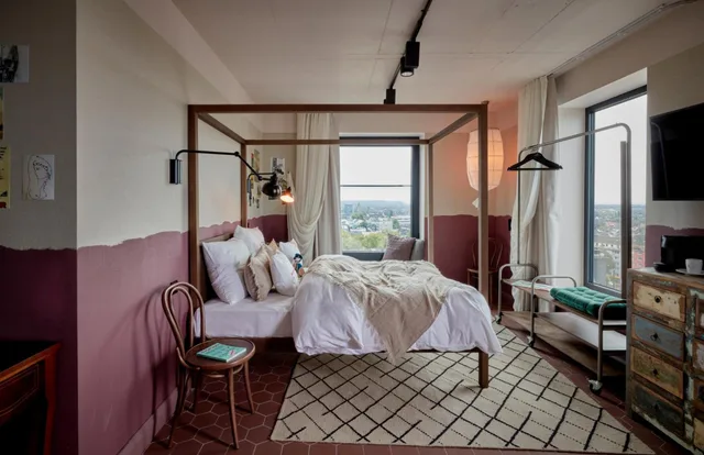 Sky, Twin Beds, Large، 25Hours Hotel Das Tour 3/4
