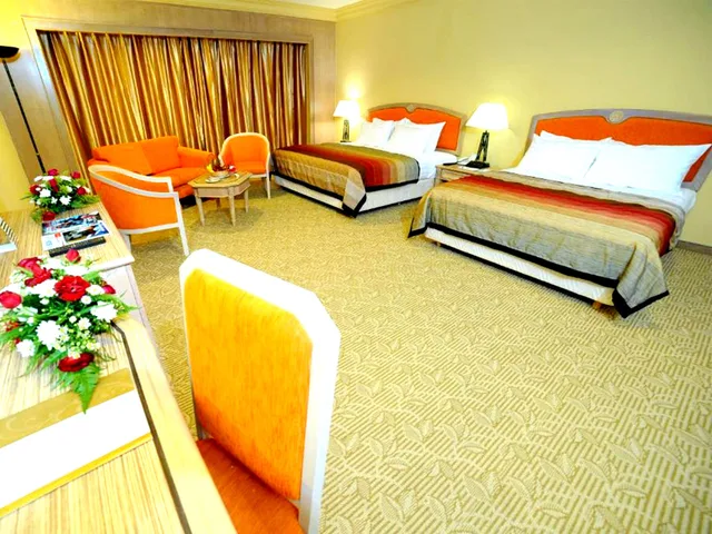 غرفة ديلوكس عائلية رباعية بأربعة أسرّة، Grand Darul Makmur Hotel Kuantan 6/8
