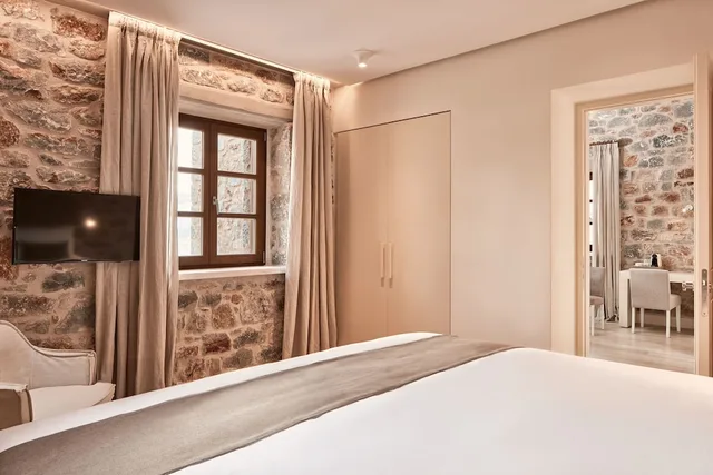 1 Bedroom, Suite, Double and Twin Beds, Sea View, 100 Rizes Seaside Resort 1/1