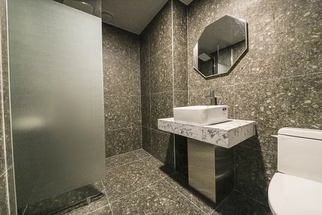 غرفة بريستيج بسرير مزدوج، Hotel 24st Urban Brown Seosan Lake Park 6/9