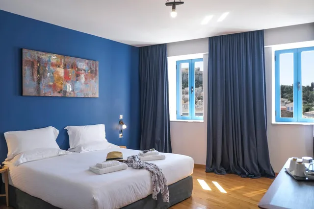 Deluxe, Double Bed, Acropolis View، Lotus Inn 3/10