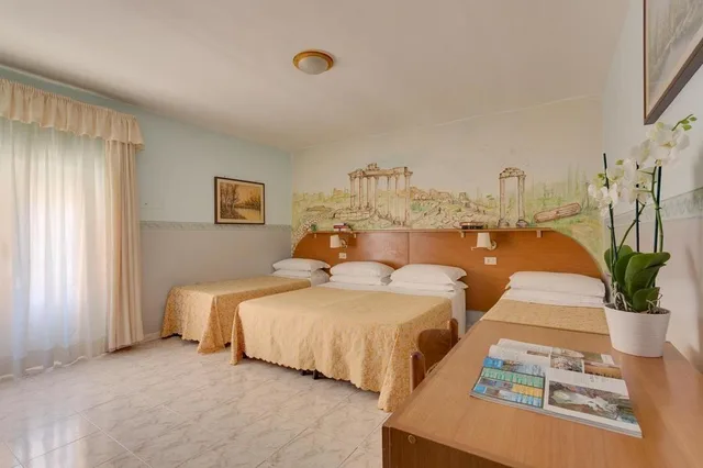 غرفة رباعية بحمام خاص، Washington Resi Lucia Hotel 1/2