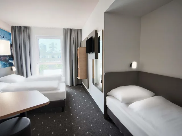 غرفة ثلاثية بثلاثة أسرّة، B&B Hotel Koln-City 2/6
