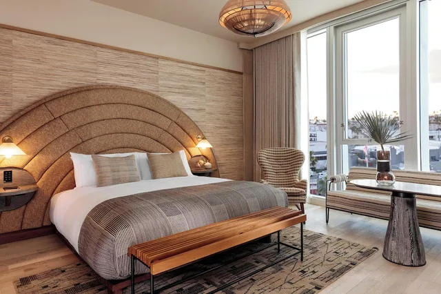 Deluxe, King Bed, Accessible, Santa Monica Proper Hotel 1/4