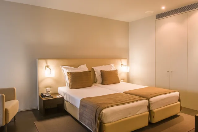 1 Bedroom, Apartment, Twin Beds, Lateral Side Sea View, Sofa، The Anchor Troia River 1/6