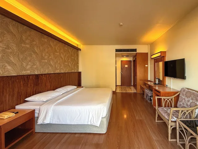 غرفة سوبيريور بسريرين منفصلين، Golden Beach Hotel Pattaya 3/10