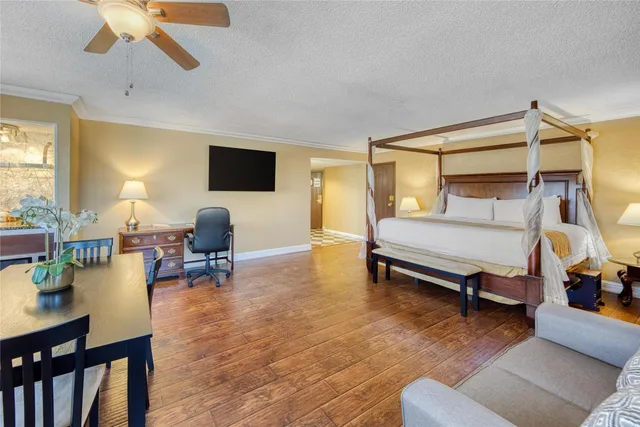 جناح بسرير كينج بحوض جاكوزي، SureStay Plus Hotel by Best Western Reno Airport 4/7