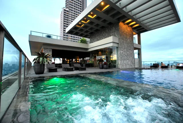 غرفة ديلوكس بسريرين مزدوجين، City Garden Grand Hotel 2/2