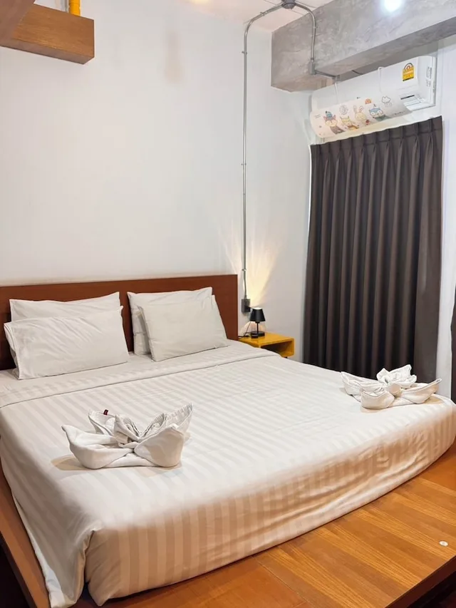 غرفة سوبيريور بسرير كوين، The Loft Room Nimman 3/10