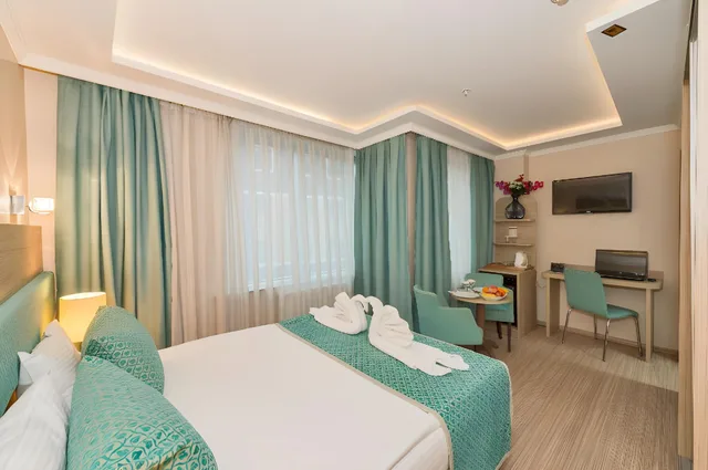 غرفة رباعية بسرير مزدوج، The Ottoman City Hotel 2/2