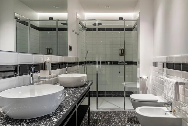 جناح، Stadt Hotel Citta 4/6