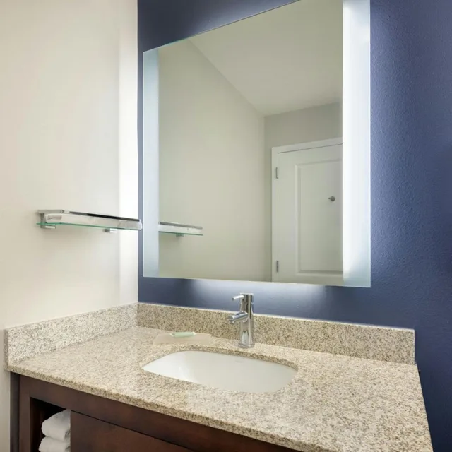 جناح بسرير كينج وسريرين كوين بغرفتي نوم مع أريكة، Residence Inn By Marriott Orlando Downtown 6/9