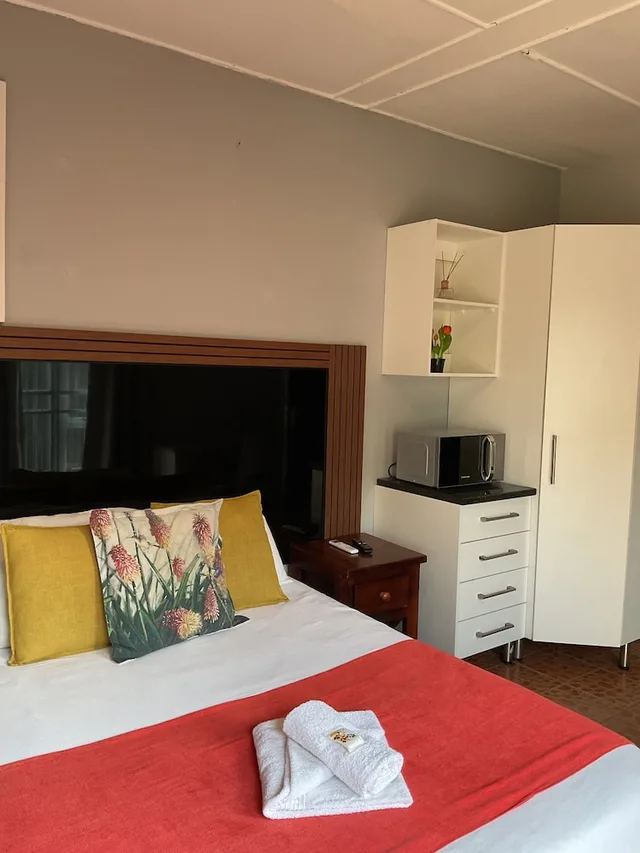 غرفة قياسية بسرير مزدوج بإطلالة على الحديقة، Bothabelo Bed and Breakfast 3/5