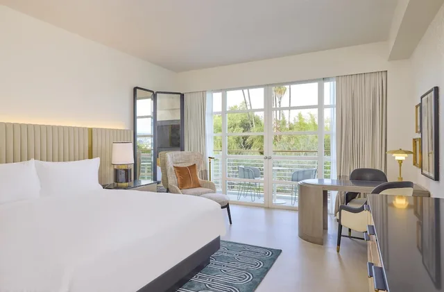 غرفة ديلوكس بسرير كينج بشرفة لذوي الإعاقة، Cameo Beverly Hills, LXR Hotels & Resorts 1/8