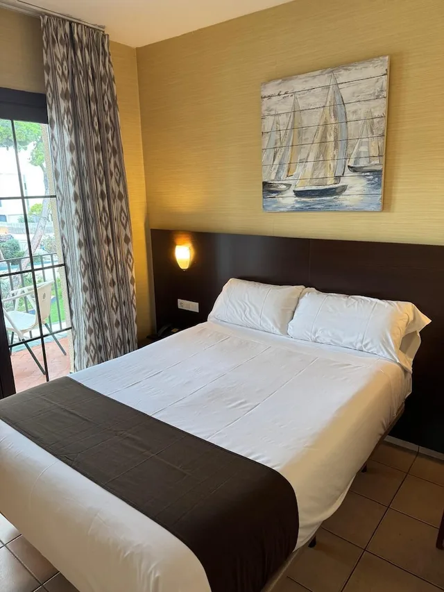 غرفة قياسية مفردة بسرير مزدوج، Canal Olimpic Hotel 4/10