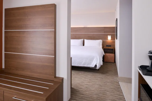 2 Bedrooms, Suite, Holiday Inn Express Glenwood Springs Aspen Area, an IHG Hotel 4/5