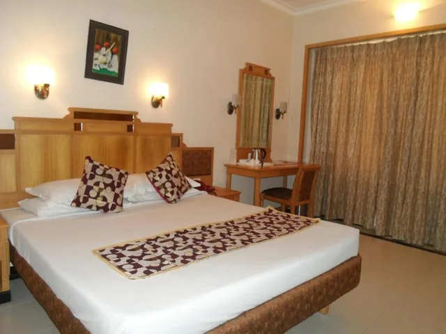 غرفة سوبيريور بسرير مزدوج، KALYAN RESIDENCY. 3/8