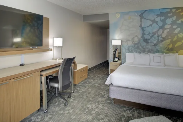 غرفة بسريرين كوين لذوي الإعاقة، Courtyard by Marriott Richmond Chester 3/6
