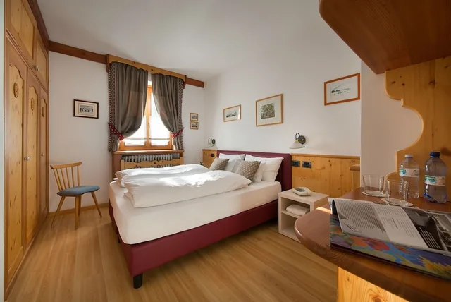 غرفة أساسية بسريرين منفصلين، Hotel Posta 1/2