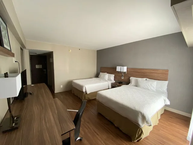 غرفة ديلوكس بسريرين مزدوجين بإطلالة على المدينة، Courtyard By Marriott Puebla Las Animas 4/10