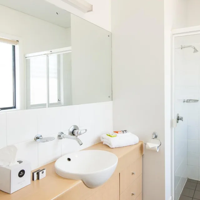 2 Bedrooms, Apartment, Water Front، Majestic Oasis Apartments 7/9