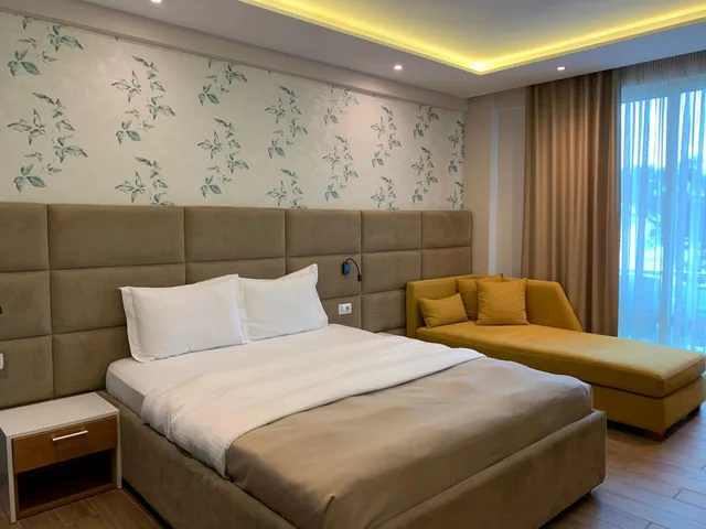 غرفة سوبيريور بسرير مزدوج بشرفة، Albanian Star Hotel 1/1