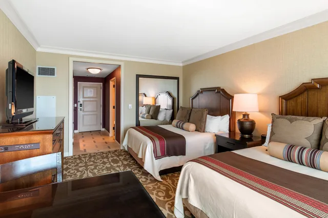 غرفة كلاسيكية ديلوكس بسريرين كوين لذوي الإعاقة، Omni Fort Worth Hotel 1/6