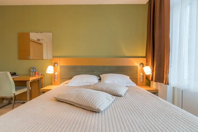Deluxe, Suite, Hotel Port 2/4