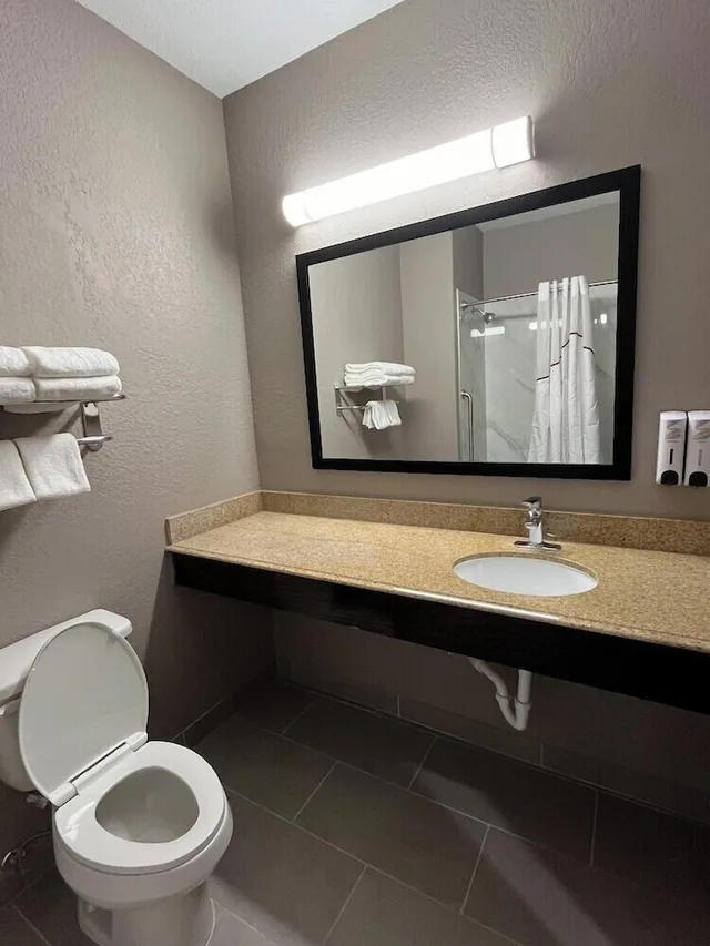 غرفة بسريرين كوين لذوي الإعاقة، Comfort Inn San Antonio Northeast 4/10